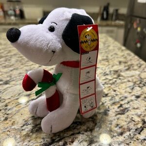 Peanuts 2009 Dan Dee 50's Style Snoopy Christmas Plush
